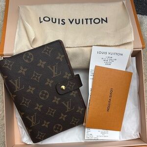 Louis Vuitton Monogram Agenda MM brand new with tags